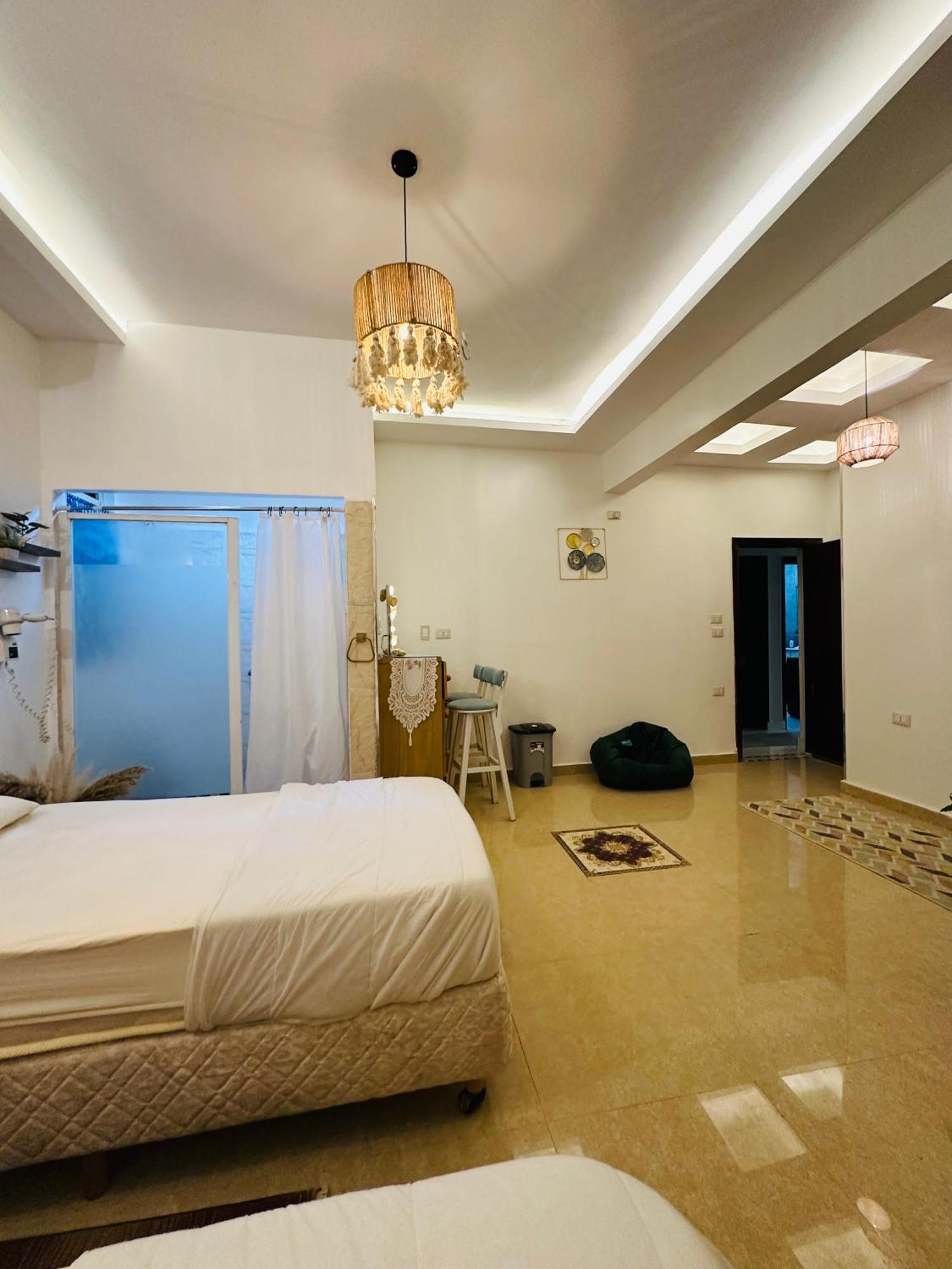 Alis Villa